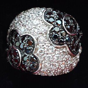 Vintage 925 Sterling Silver Black & White Cubic Zirconia Dome Cocktail Ring